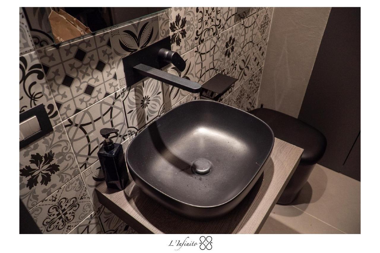 Bed & Breakfast L'infinito 88 Napoli